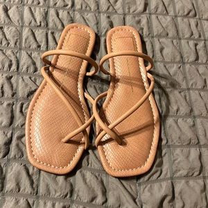 Padded flat strappy Dolce Vita sandal. Perfectly in style